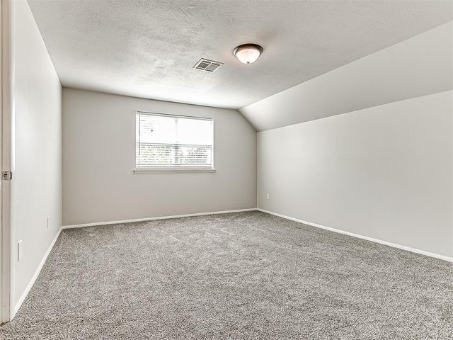 350 W Elder Drive, Mustang, OK 73064