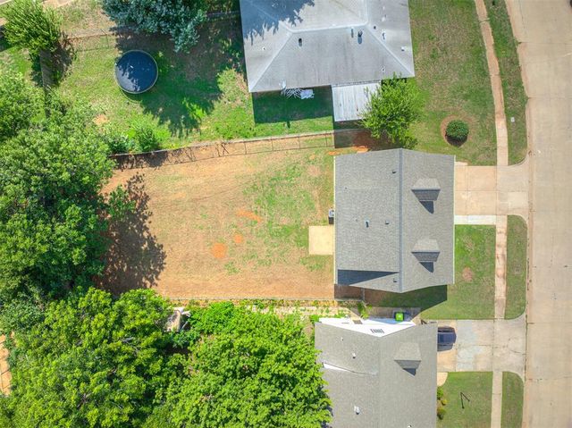 350 W Elder Drive, Mustang, OK 73064
