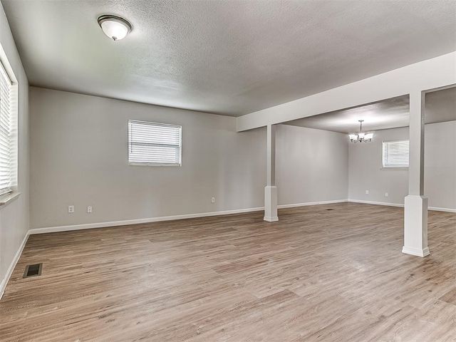 350 W Elder Drive, Mustang, OK 73064