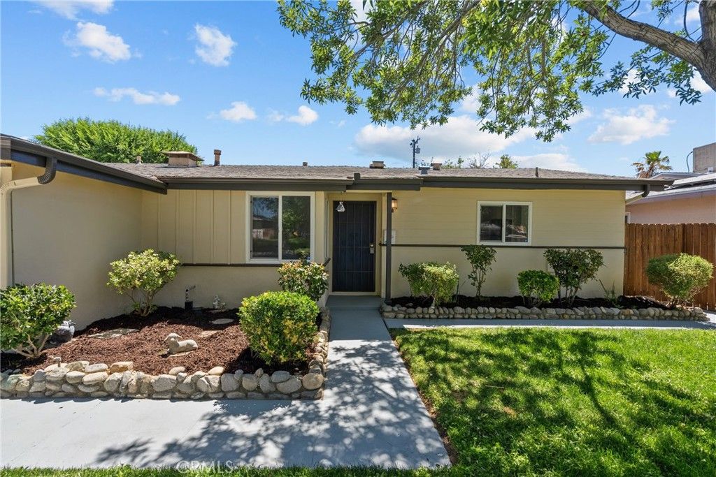Image 6 of property listing at 44938 Lorimer, Lancaster, CA 93534