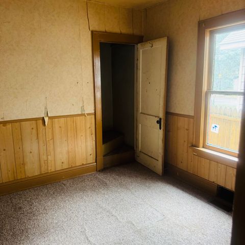 1730 Elwood Street, Muskegon, MI 49442