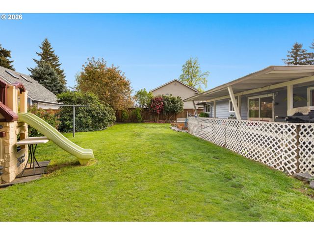 2126 Se 45TH Ave, Hillsboro, OR 97123