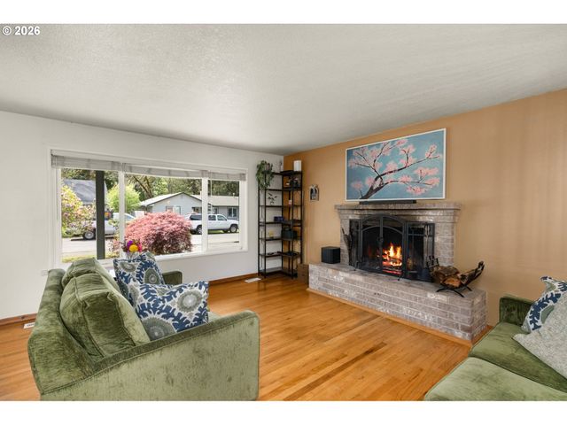 2126 Se 45TH Ave, Hillsboro, OR 97123