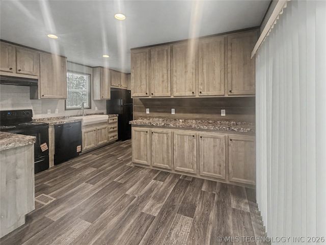15165 W Phillips Drive, Park Hill, OK 74451