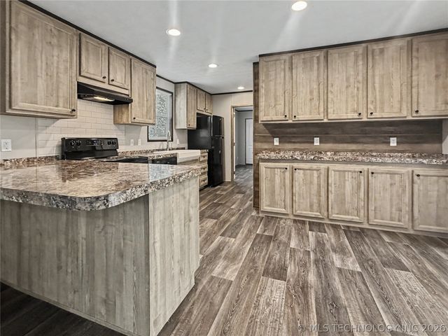 15165 W Phillips Drive, Park Hill, OK 74451