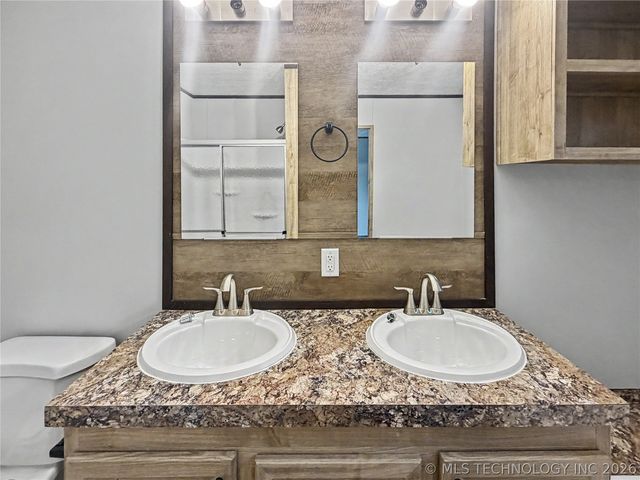 15165 W Phillips Drive, Park Hill, OK 74451