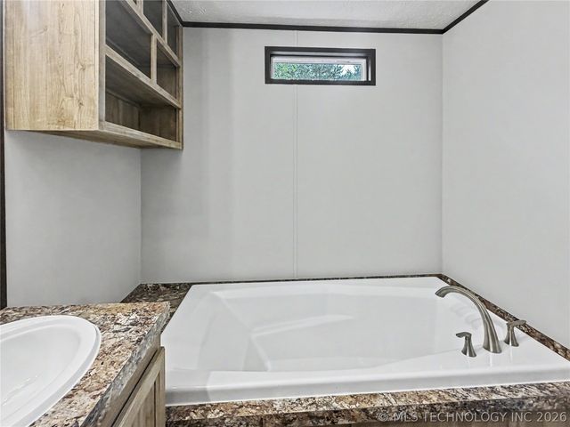 15165 W Phillips Drive, Park Hill, OK 74451
