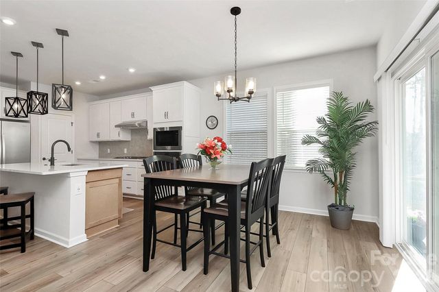 8137 Franklin Trail Street, Mint Hill, NC 28227