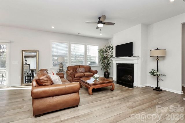 8137 Franklin Trail Street, Mint Hill, NC 28227