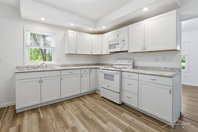 801 Atwell Street, Midland, MI 48640