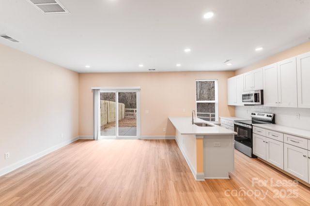 645 Brookwood Street B, Mooresville, NC 28115