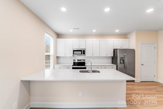 645 Brookwood Street B, Mooresville, NC 28115