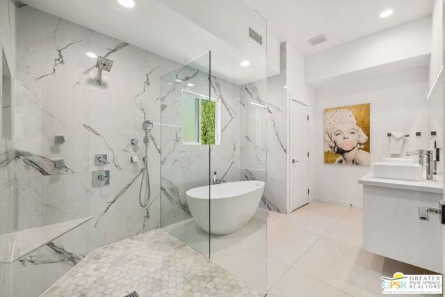 775 W Racquet Club Road, Palm Springs, CA 92262