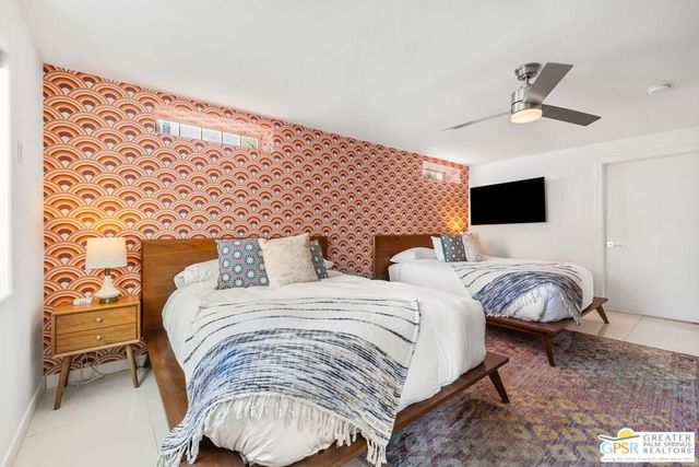 775 W Racquet Club Road, Palm Springs, CA 92262