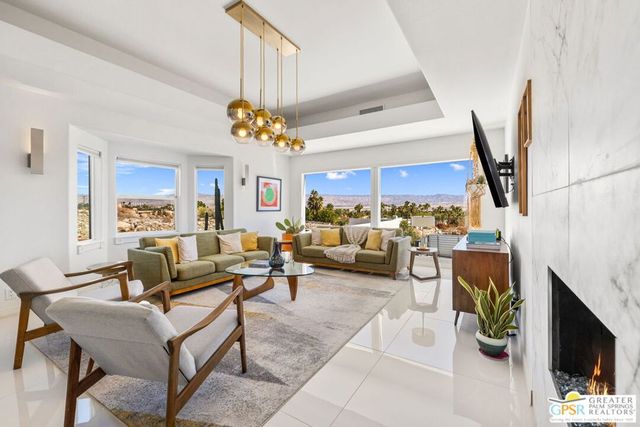 775 W Racquet Club Road, Palm Springs, CA 92262