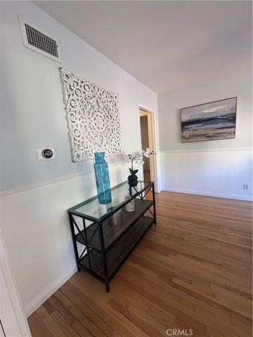 20955 De Mina, Woodland Hills, CA 91364