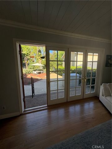 20955 De Mina, Woodland Hills, CA 91364