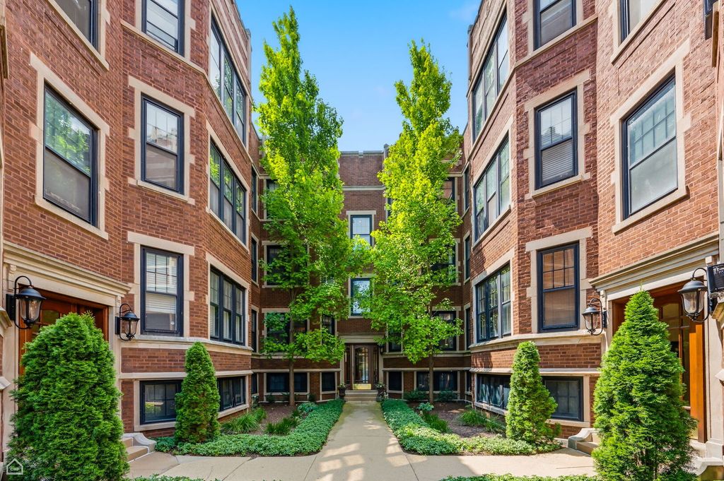 632 Sheridan Square 1, Evanston, IL 60202