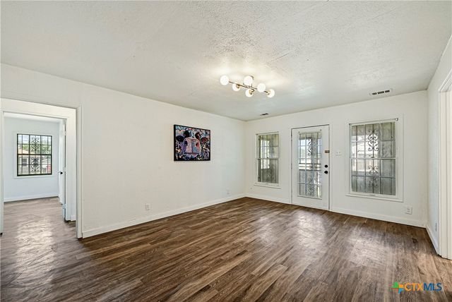 802 Cloud Street, Killeen, TX 76541