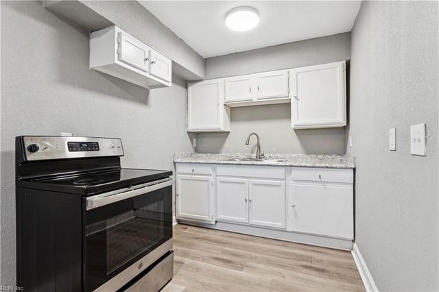 2500 Leo ST, Norfolk, VA 23504