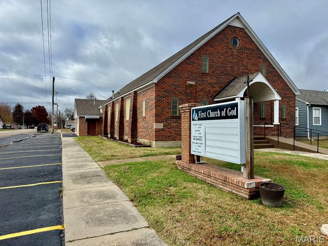 501 N Catalpa, Dexter, MO 63841