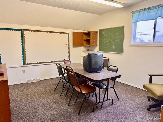 501 N Catalpa, Dexter, MO 63841