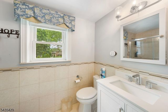 664 Duquesne Ter, Union Twp., NJ 07083