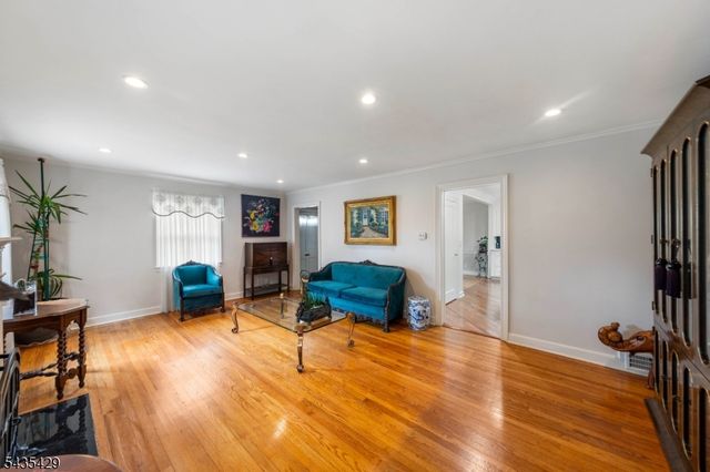 664 Duquesne Ter, Union Twp., NJ 07083