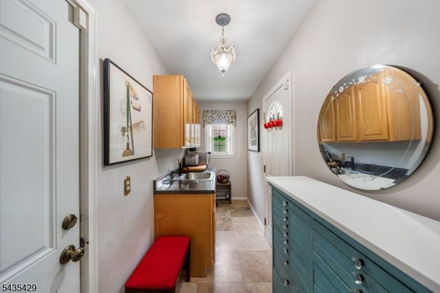664 Duquesne Ter, Union Twp., NJ 07083