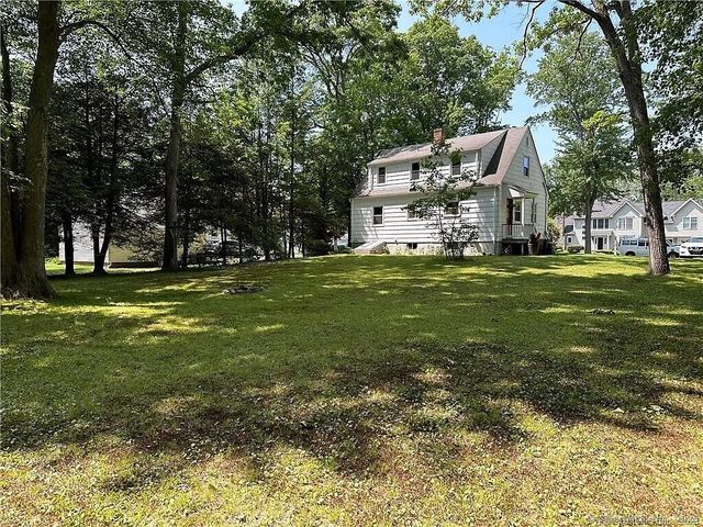 28 North Avenue, North Haven, CT 06473