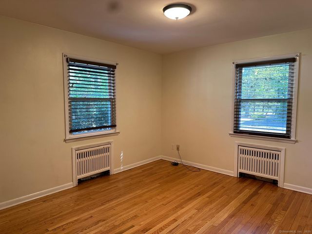 28 North Avenue, North Haven, CT 06473