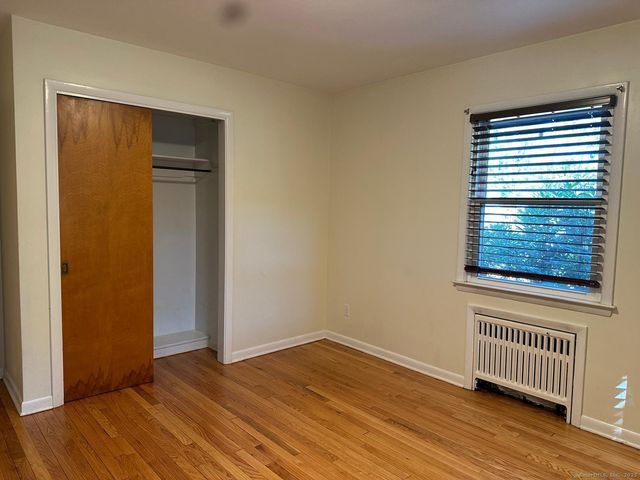 28 North Avenue, North Haven, CT 06473