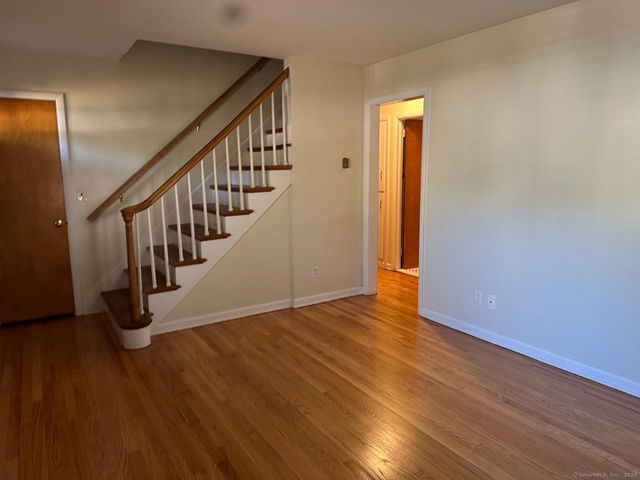 28 North Avenue, North Haven, CT 06473