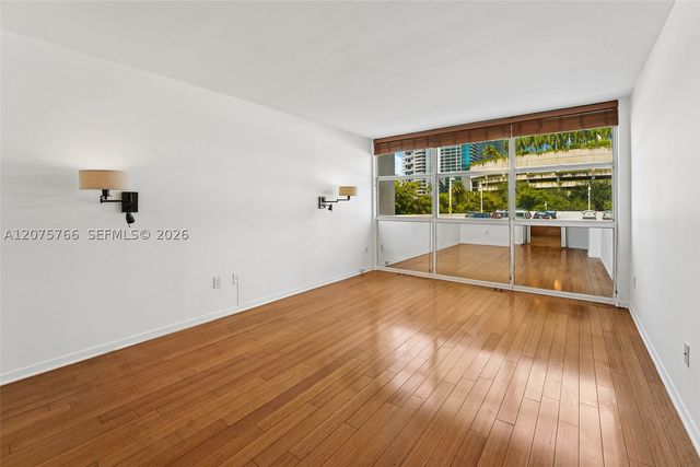 1420 Brickell Bay Dr 206D, Miami, FL 33131