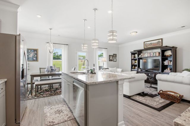 2911 Foley Rd, Columbia, TN 38401