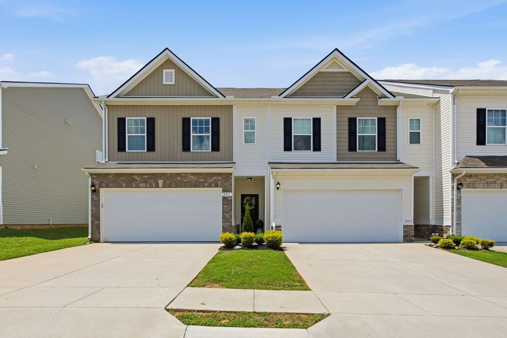 2911 Foley Rd, Columbia, TN 38401