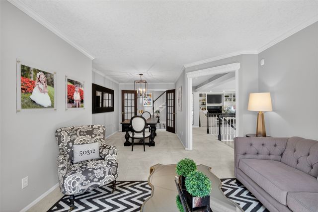 724 50th Street, Des Moines, IA 50312