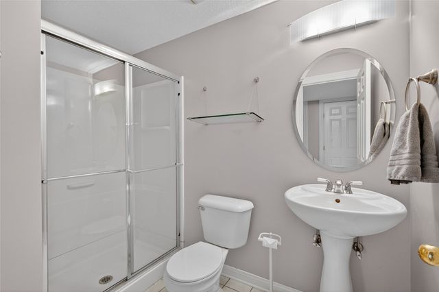 724 50th Street, Des Moines, IA 50312