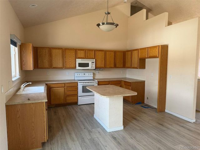 617 62nd Ave, Greeley, CO 80634