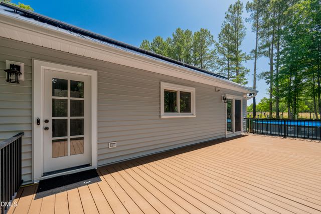 2714 White Smith Road, Siler City, NC 27344