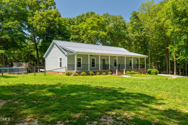 2714 White Smith Road, Siler City, NC 27344