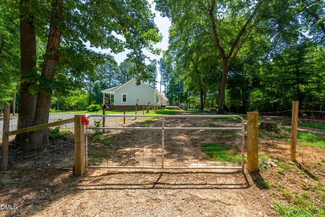 2714 White Smith Road, Siler City, NC 27344