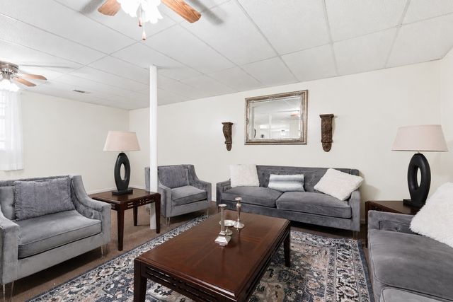 4824 Blue Springs Dr, Nashville, TN 37211