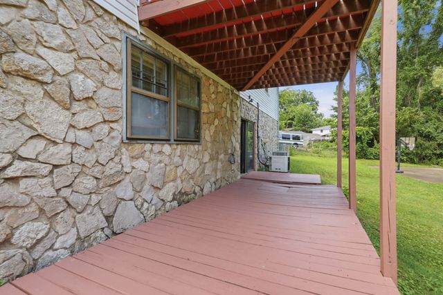 4824 Blue Springs Dr, Nashville, TN 37211
