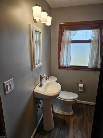 5882 King Road, East China, MI 48054