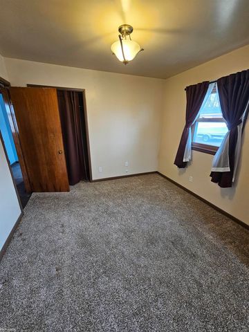 5882 King Road, East China, MI 48054