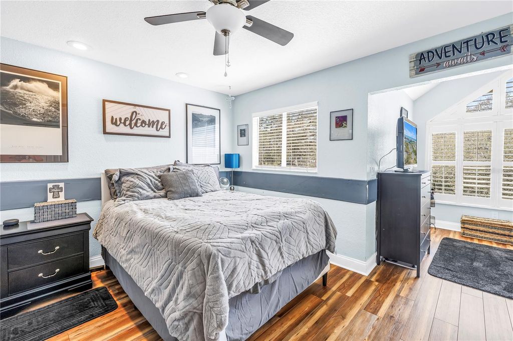 Image 26 of property listing at 9948 INDIAN KEY TRAIL 17, Seminole, FL 33776