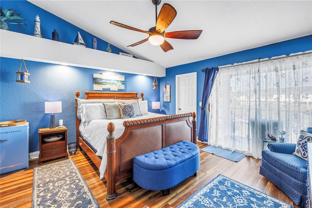 Image 32 of property listing at 9948 INDIAN KEY TRAIL 17, Seminole, FL 33776