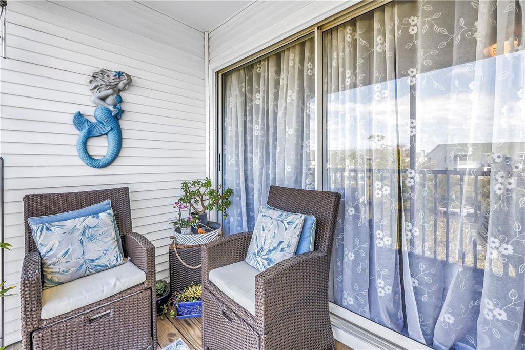 Image 39 of property listing at 9948 INDIAN KEY TRAIL 17, Seminole, FL 33776