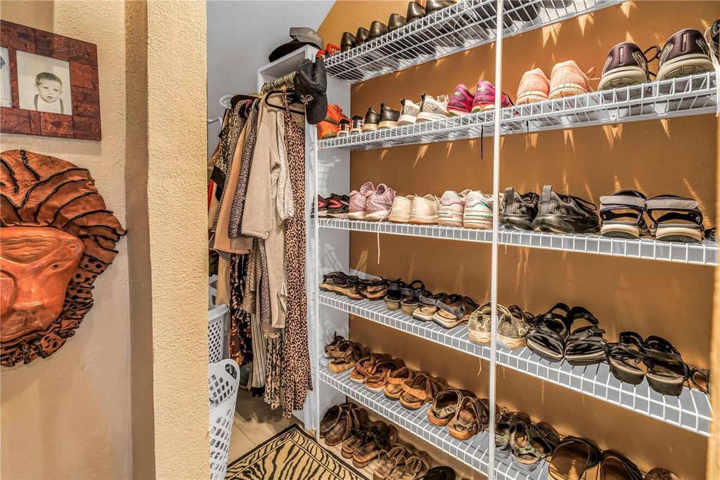 Image 48 of property listing at 9948 INDIAN KEY TRAIL 17, Seminole, FL 33776